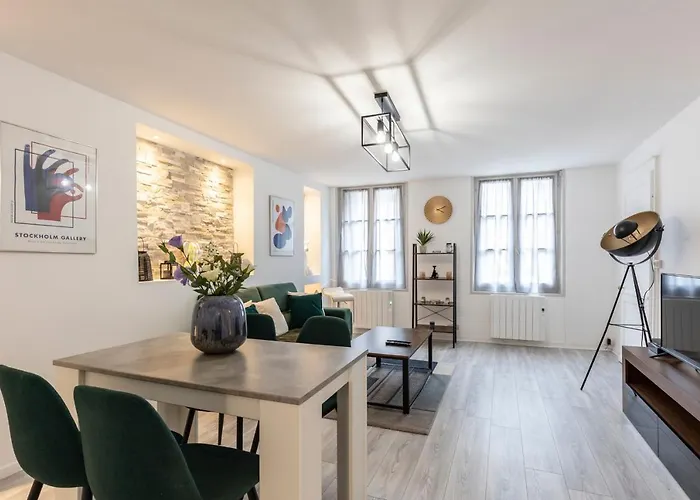 Le 77 De Satie - City Center Apartment 3P Capacity